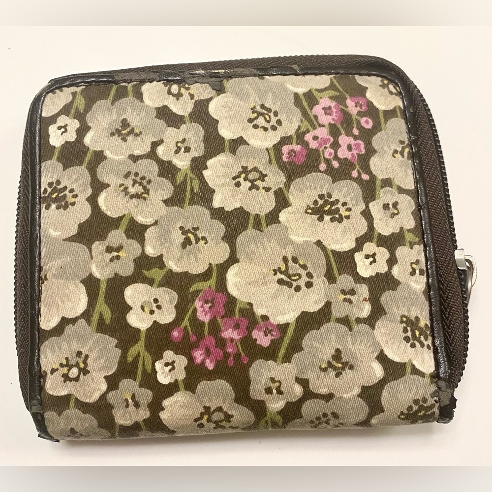 Thirty-One Wallet Bundle - Picture 13 of 15